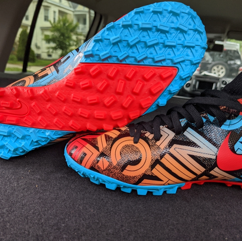 Nike FC - Picture 2 of 7